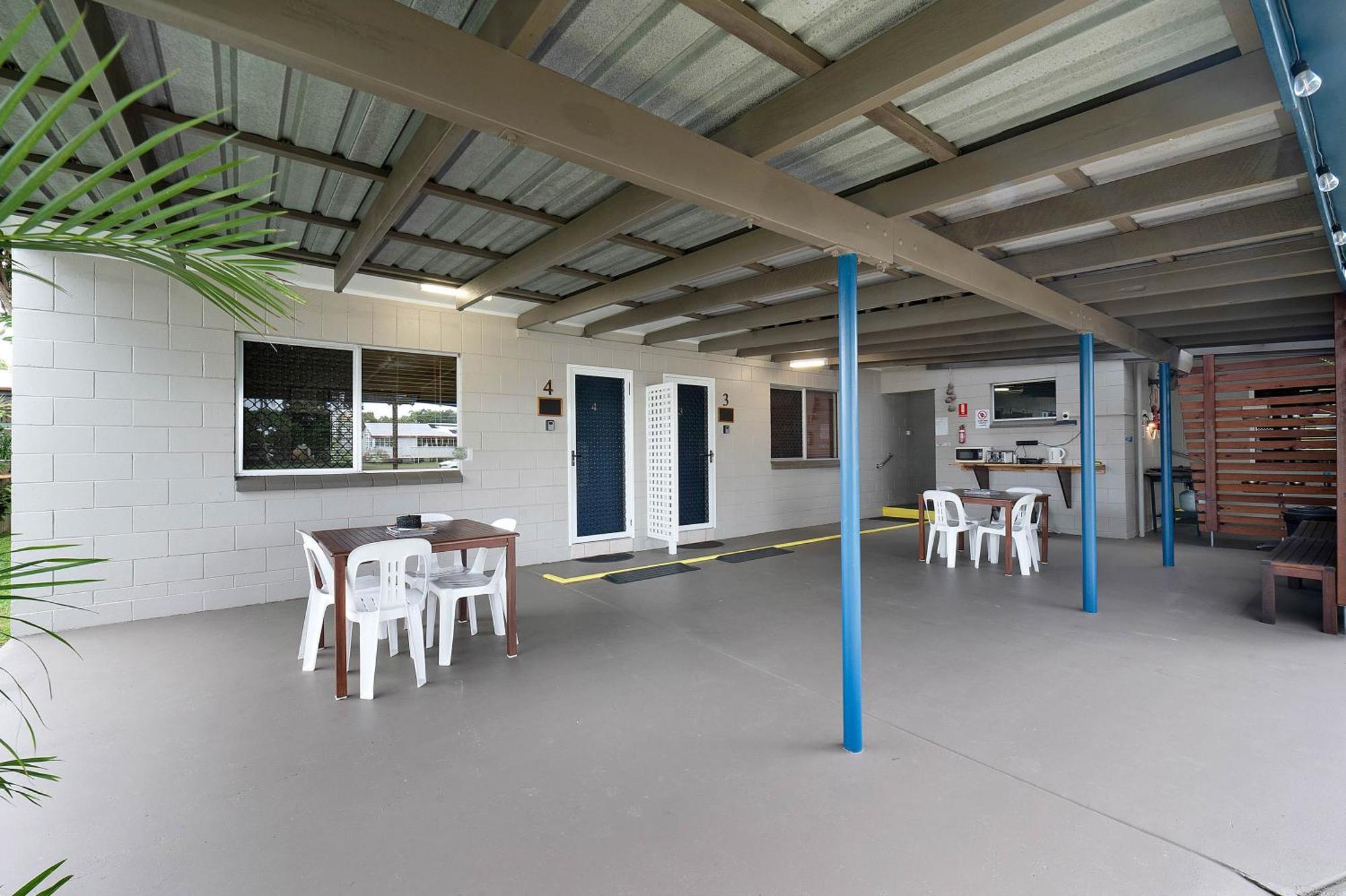 Seaforth Holiday Units Экстерьер фото