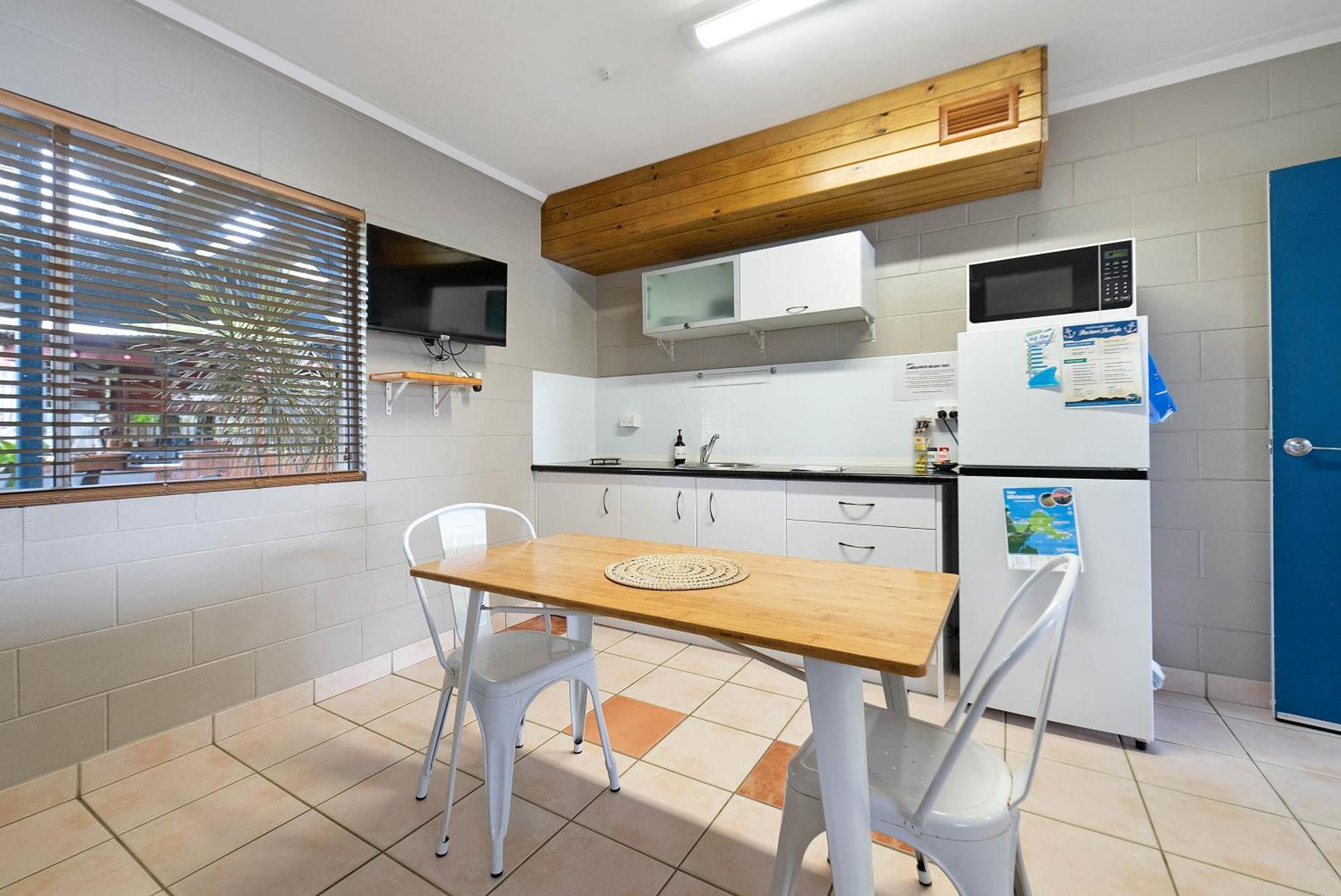 Seaforth Holiday Units Экстерьер фото