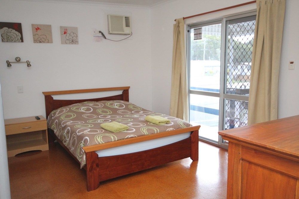 Seaforth Holiday Units Экстерьер фото