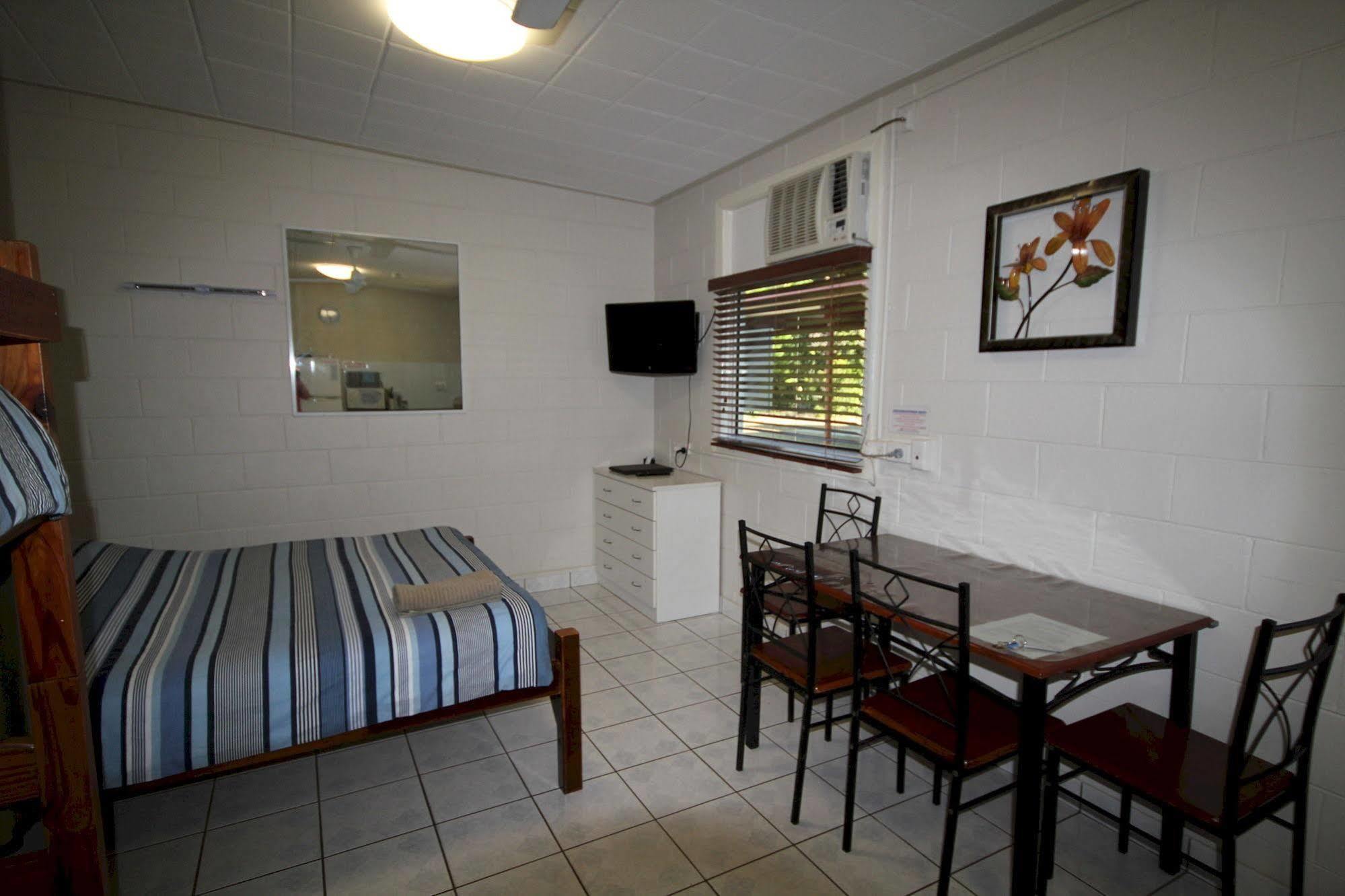 Seaforth Holiday Units Экстерьер фото